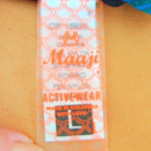 Maaji Twist Back Stripe Pacific Wear 4-Ways Bra - Picture 5 of 12